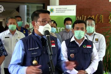 Ridwan Kamil imbau wisatawan tidak berlibur ke zona merah COVID-19