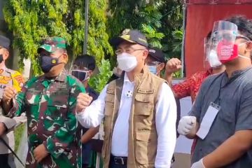 Kapolda Banten bersama Pangdam III Siliwangi pantau TPS di Serang Banten