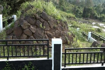Batu Basiha, keunikan alam akibat letusan Gunung Toba