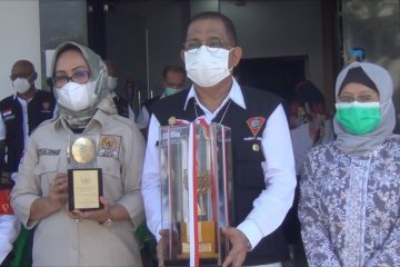 Pemkot dan DPRD Kota Ambon raih penghargaan Nirwasita Tantra KLH