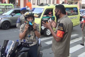 Tak pakai masker keluar rumah, warga Ambon wajib tes cepat