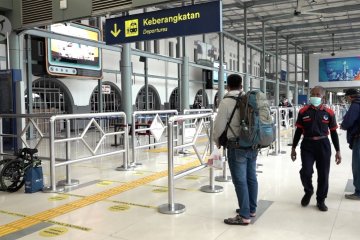 H-1 Tahun Baru, penumpang KA Daop 1 Jakarta kembali ramai