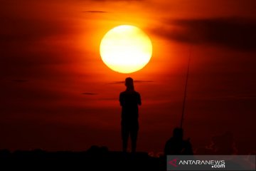 Sunset Akhir Tahun 2020