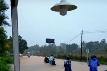 Terjebak banjir Tanjungpinang