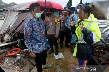 Pemko Batam minta pemilik tongkang ganti rumah warga yang ditabrak