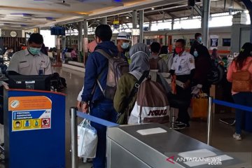 Stasiun Yogyakarta berangkatkan 3.600 penumpang puncak arus balik