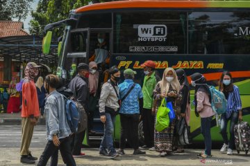 Riza: Penutupan terminal bus AKAP untuk kurangi mobilitas warga