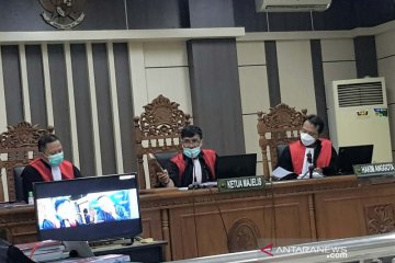 Dirut PDAM Kudus dituntut 4 tahun penjara