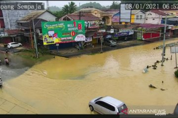 Sebagian Masih Terendam