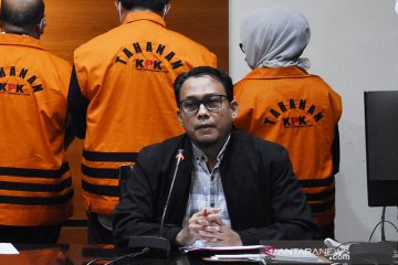 KPK amankan dokumen geledah tiga rumah di Tanjungpinang Kepri