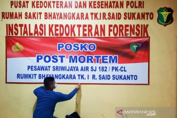 Polisi butuh DNA keluarga inti korban SJ182 untuk identifikasi