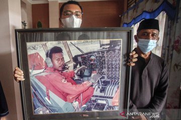 Afwan, Kapten pesawat Sriwijaya, perantau taat beragama