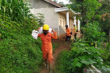 200 lebih KK diungsikan guna antisipasi longsor susulan di Sumedang