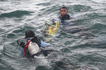 Tim SAR fokuskan pencarian korban di bawah permukaan laut