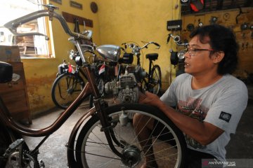 Modifikasi motor berpedal antik