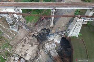 Perjalanan KA jalur selatan kembali normal