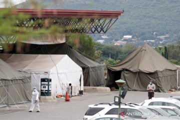 Gelombang pertama vaksin COVID tiba di Afrika Selatan