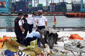 Tim temukan dua kantong Sriwijaya SJ 182