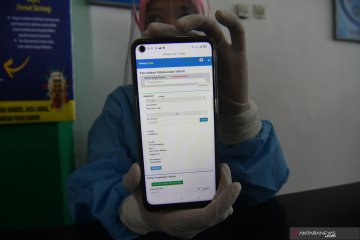 Tenaga kesehatan belum terima SMS vaksinasi diimbau segera lapor