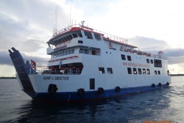 ASDP operasikan KMP Lobster lintas Dobo-Serwatu