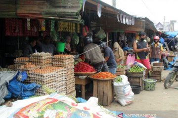 Pasar Tradisional Mamuju Mulai Terbuka