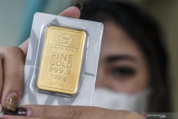 Emas naik tipis di sesi Asia karena imbal hasil obligasi AS berkurang