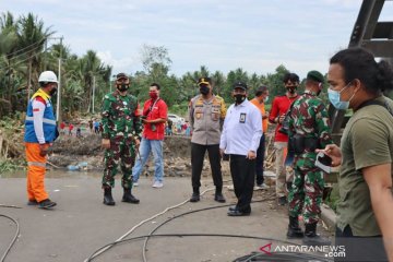 Mensos RI kunjungi korban banjir di Malut
