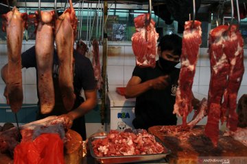 Pemkot Jakbar cek daging sapi terkait rencana mogok massal pedagang