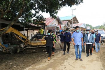 Bupati  Barut komitmen bantu pemulihan akses jalan pascabanjir Kalsel