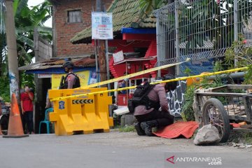 Polisi amankan temuan granat di Kali Pakis Surabaya