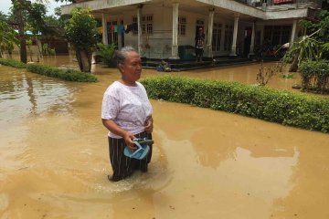 Delapan kecamatan banjir dan longsor di Jember butuh bantuan