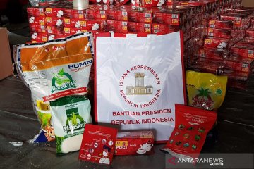 Bulog salurkan paket bantuan Presiden untuk korban banjir Kalsel
