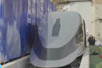 China luncurkan prototipe kereta secepat pesawat