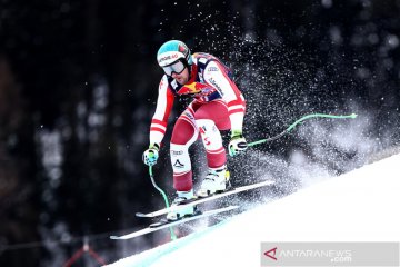 Aksi atlet ski di ajang Alpine Skiing Austria
