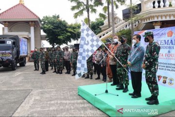 Wagub Kaltim lepas bantuan kemanusiaan di Sulbar dan Kalsel