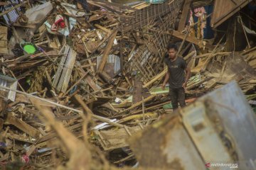 Dampak Banjir Bandang di Hulu Sungai Tengah