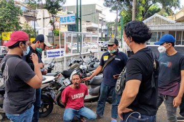 Polisi tangkap penganiaya pencuri kambing di Jakarta Selatan