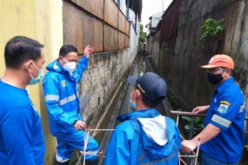 Camat dan lurah Jakarta Selatan diminta monitor titik genangan air