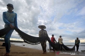 Nelayan pukat Tepi