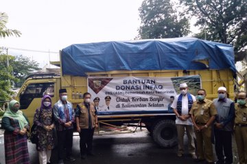 Wali Kota Samarinda antar langsung bantuan korban banjir di Kalsel