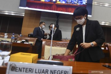 Menlu: vaksinasi WNI di luar negeri mengacu kebijakan negara setempat