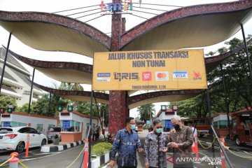 TMII terapkan transaksi nontunai di pintu masuk