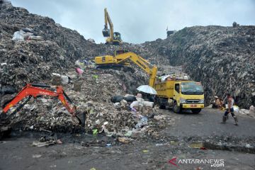 TPA Sukawinatan over kapasitas