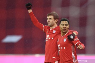 Bayern hancurkan Hoffenheim, Frankfurt ke posisi tiga