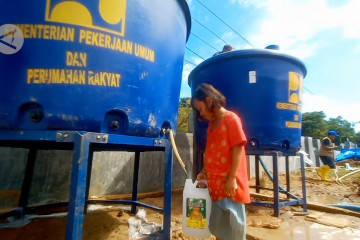 PUPR suplai air bersih di lokasi pengungsian Majene-Mamuju