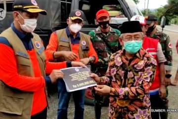 BNPB serahkan bantuan Rp 4 Miliar untuk penanganan gempa Sulawesi Barat