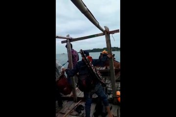 Nelayan Tangerang bantu pencarian korban pesawat Sriwijaya Air SJ-182