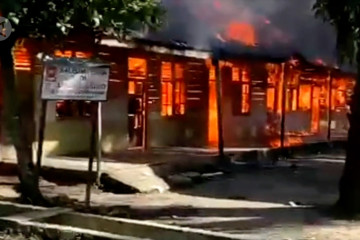 Belasan bilik santri Pesantren Serambi Mekkah di Aceh terbakar