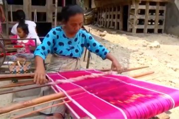 Majukan perajin kain tradisional, wastra Indonesia segera hadir di marketplace