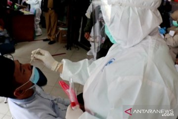 Satgas COVID-19 tes usap penumpang angkutan laut Jakarta-Pontianak